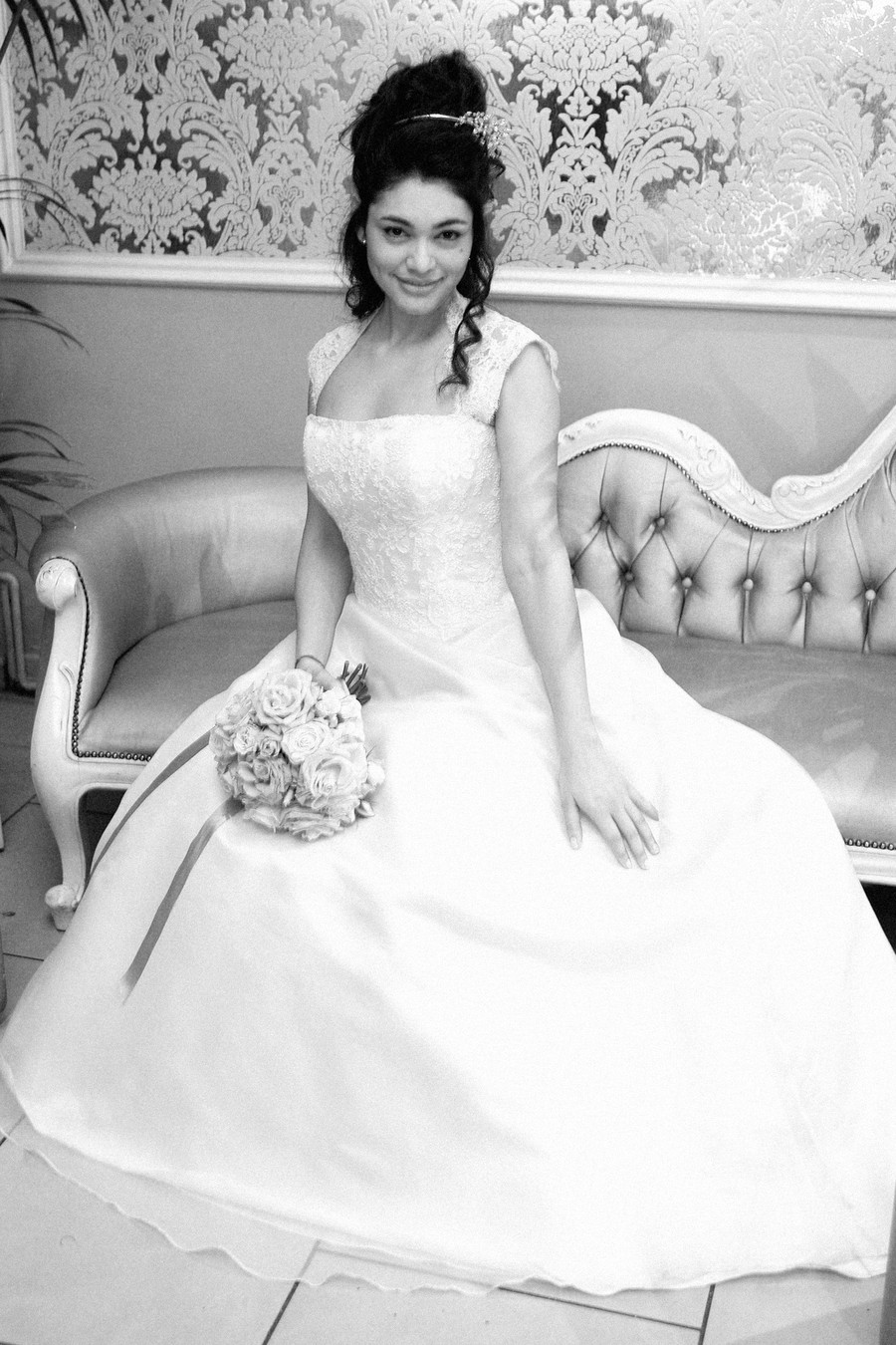 Collection: Lace organza sitting down black & white