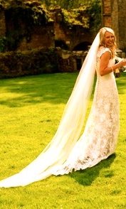  Ashley in coffee lace with long veil